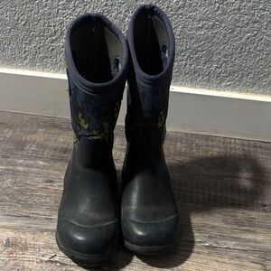 Bogs Kids Waterproof Black and Blue Boots